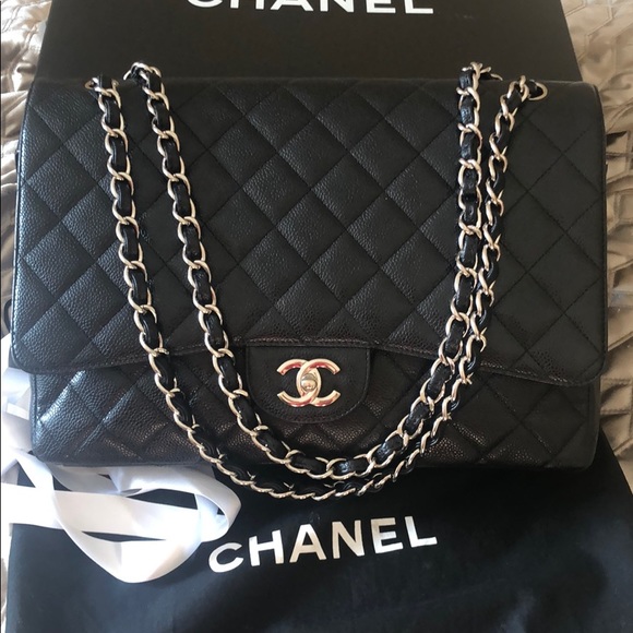 chanel maxi classic handbag